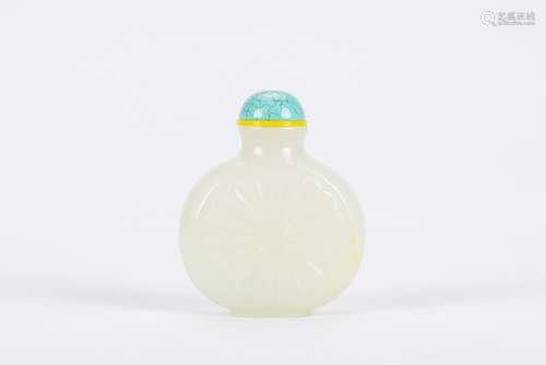 Chinese white jade snuff bottle.