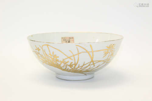 Chinese Antique Gold Paint Porcelain Bowl.