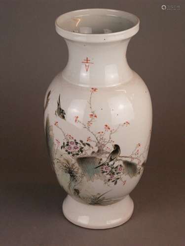 Baluster vase - China 20th century, polychrome onglaze colors: leaf and flowering plants<br />with pair of birds, inscription in Chinese calligraphy, red bottom mark ''Yin bing zhai'' = studio name of Liu Yucen (1904-1969), H.ca.38 cm