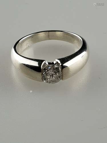 Diamantring - 925er Silber, besetzt mit Brillant von ca.0,7ct, leicht getöntes Weiß, P1-2,<br />D.(innen):ca.18mm, Gewicht ca.6g