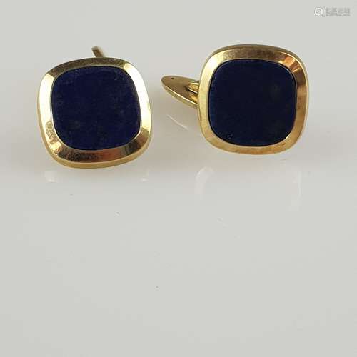 Pair of cufflinks - 14ct yellow gold, hallmarked ''585'' and ''RJ'', rectangular head with<br />lapis lazuli plates, approx.17x17mm, L.ca.23mm, weight approx.12,2g