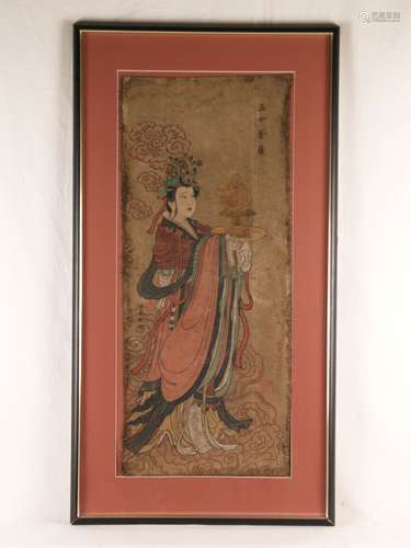 Chinese silk painting - depiction of the Bixia Yuanjun, the Daoist goddess of the morning<br />clouds, paint on fabric (gold paint applied pastos), inscription ''Yu Nu ...'', two rectangular unreadable seals, ca.89,5x37cm (edges uneven / frayed), fabric soiled due to time, mounted in passepartout under glass, total size ca.111,5x59,5cm