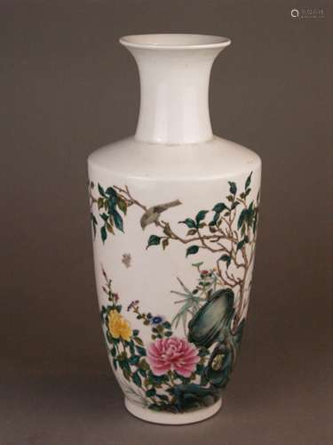 Small vase - China 20th century, porcelain with polychrome enamel colors, all round<br />scholar rock with shrub, lush flowering plants and birds, reverse side with inscription in Chinese calligraphy, 2 red artist seals ''zhu'' and ''ren'' and bottom mark ''Yucen'' (stamps of Liu Yucen (1904-1969), H.ca.33cm, wall below the shoulder with black felt tip note ''Liu Yucen 1932''