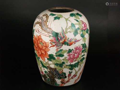 Shoulder vase - China, early 20th century, bulged baluster shape with shoulders, heavy<br />porcelain shards with polychrome onglaze painting: all around wide-ranging flowering peony shrub with Phoenix, lip edge slightly uneven, foot ring unglazed,  not marked, H.ca.29,5cm