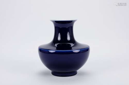 Chinese powder blue porcelain vase, Qianlong mark.