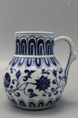 Chinese blue and white porcelain pitcher, Xuande mark.