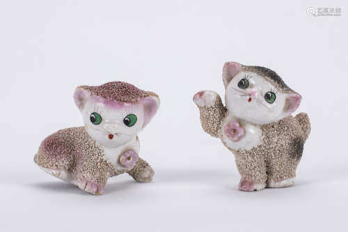 Two Chinese famille rose porcelain cats.