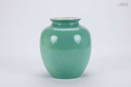 Chinese green glaze porcelain jar.