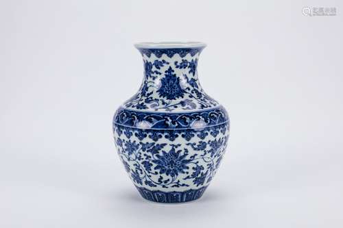 Chinese blue and white porcelain vase, Qianlong mark.