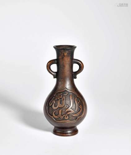 清早期 阿拉伯纹香瓶