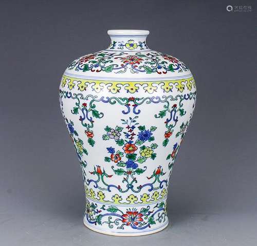 A Fine Doucai 'Flower' Vase Meiping