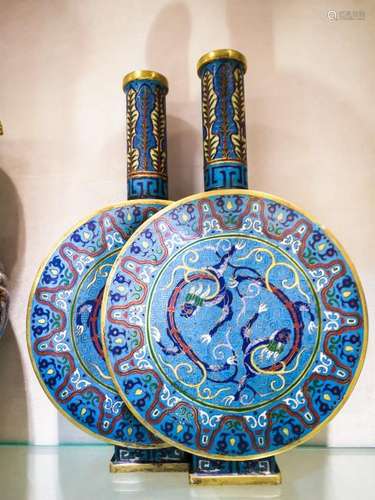 A Fine Cloisonne Enamel Conjoined Vase