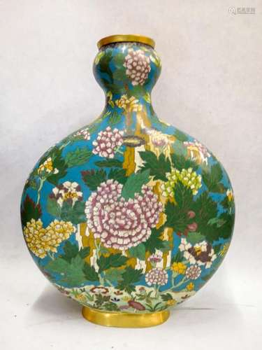 A Cloisonne Enamel ‘Flower' Vase