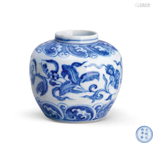 明成化（1465-1487年） 青花海浪折枝花卉纹罐