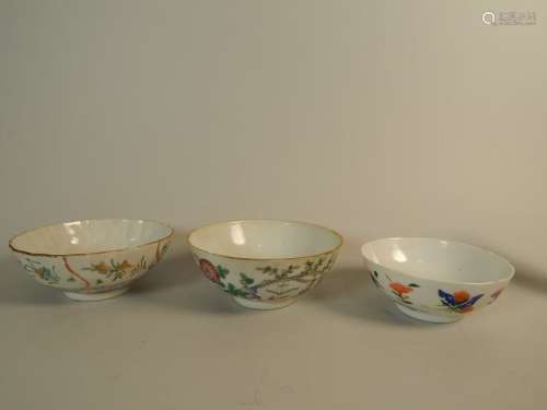 Trois coupelles en porcelaine. Chine, fin XIXe s. ...