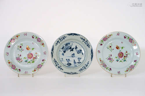 three 18th Cent. Chinese plates in porcelain, one blue-white & a pair of ‘Famille Rose’