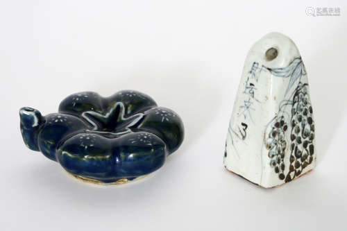 pumpkinshaped Chinese drop’s counter and a Chinese stamp/seal in porcelain