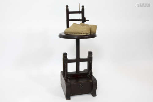 antique Chinese stool to bind the feet – sold with a pair of typical Chinese house shoes