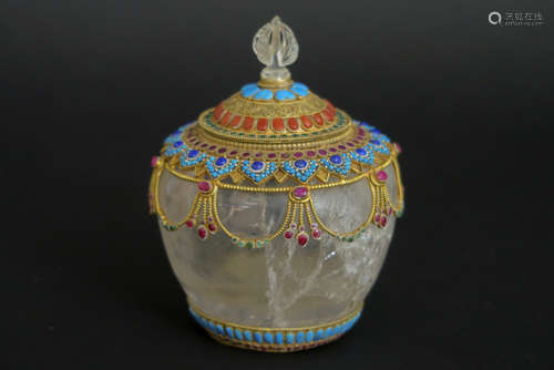 old Himalayan regio lidded offering bowl in rockcrystal with mounting in vermeil and with (semi-)precious stones