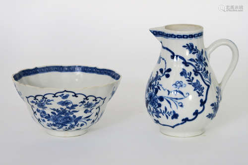 18th Cent. Chinese creamset in porcelain