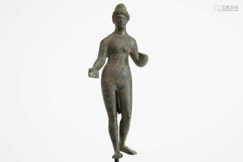 very well preserved first/second Cent. Ancient Roman ‘godess’ sculpture in bronze with nice patina – with certificate – prov. : collection of Albert Frabeauni (Wavre)-Belgium