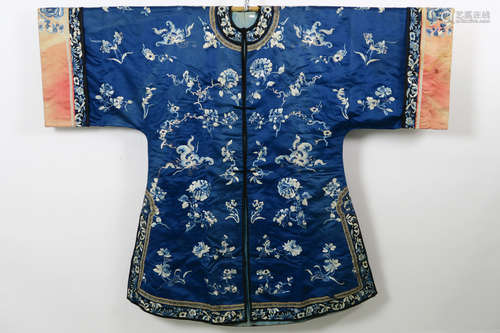 Chinese late Qing period dress in embroidered silk