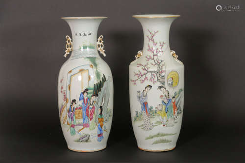 two Chinese vases in porcelain with polychrome decor