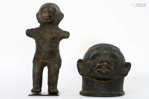 two African Makonde-sculptures from Tanzania in earthenware : a mask and a doll