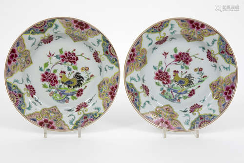 pair of 18th Cent. Chinese ‘Famille Rose’ plates in porcelain with cock