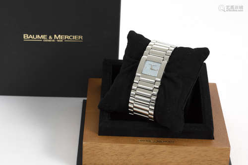 completely original quartz “Baume & Mercier Catwalk” ladies’ wristwatch in steel – with its box – marked