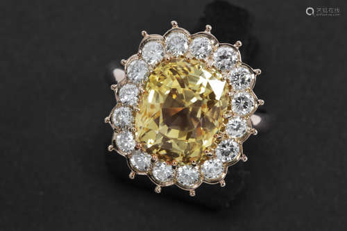 classy ring in pink gold (18 carat) with a ca 7,50 carat non-heated, natural yellow sapphire from Ceylan and ca 1,30 carat of very high quality brilliant cut diamonds