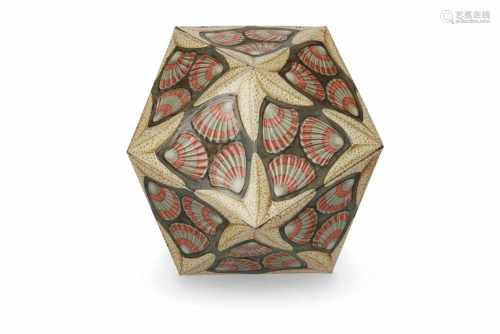 Maurits Cornelis Escher (1898-1972) Verblifa blikje naar ontwerp van M.C. Escher, een jubileum