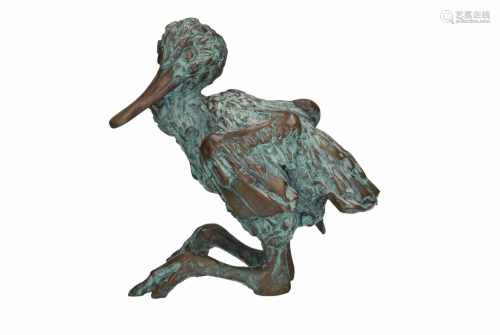 Hetty Heyster (1943), Bronzen sculptuur van een lepelaarjong. H. 20 cm.