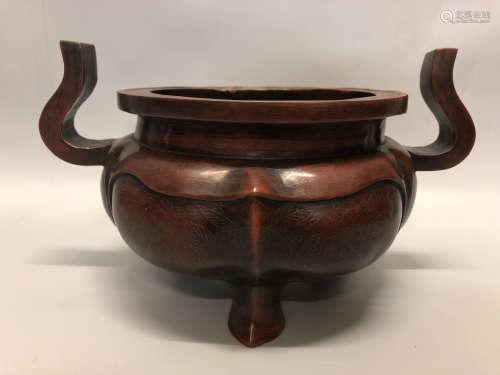 17TH-19TH CENTURY, A FLORAL PATTERN THREE-FOOT BRONZE CENSER, QING DYNASTY
