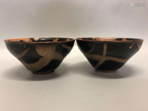 10TH-12TH CENTURY, A PAIR OF JIZHOU KILN BOWLS, SONG DYNASTY