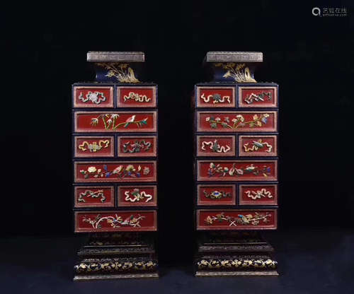 A PAIR OF LACQUERWARE CASES