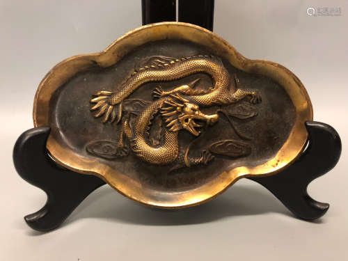 17TH-19TH CENTURY, A DRAGON PATTERN BRONZE PLATE, QING DYNASTY