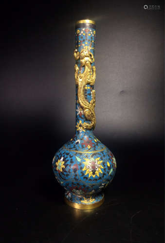 A CLOISONNE LONG-NECK VASE