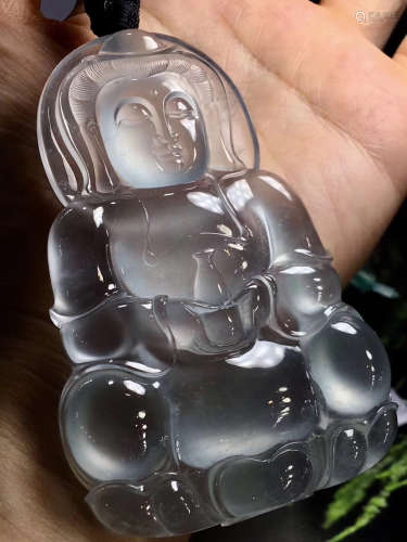 A NATURAL GUANYIN DESIGN ICY JADEITE PENDANT