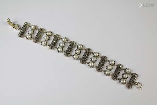 A Silver Marcasite and Fresh Water Pearl Bracelet