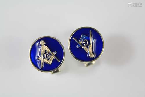 A Pair of Silver and Enamel Masonic Cufflinks, approx 8