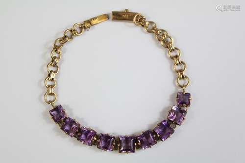 An Antique 9ct Yellow Gold Graduated Amethyst Bracelet