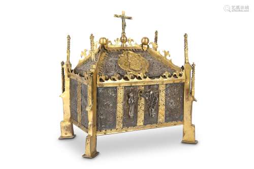 A MEDIEVAL 15TH CENTURY FRENCH GILT COPPER AND SILVER RELIQUARY CASKET (CHASSE) of sarcophagus