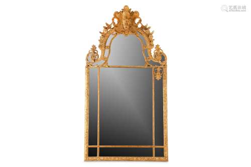 AN 18TH CENTURY ITALIAN GILTWOOD AND GESSO PIER GLASS the mirrored marginal plates within an