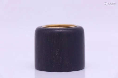 A CHENXIANG WOOD CARVED THUMB RING