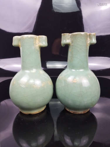 TWO LONGQUAN YAO DOUBLE EAR VASES