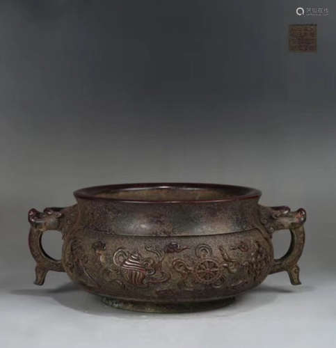 A BRONZE CARVED DOUBLE EARS CENSER