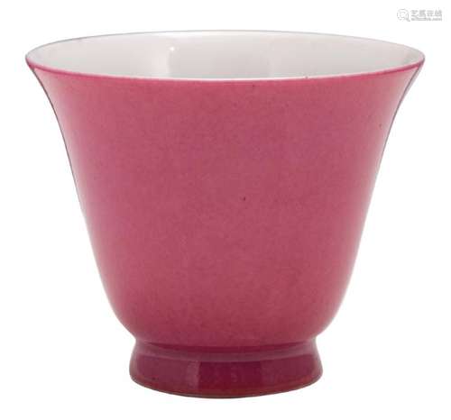 A fine Chinese ruby backed cup with a Yongzheng mark, H