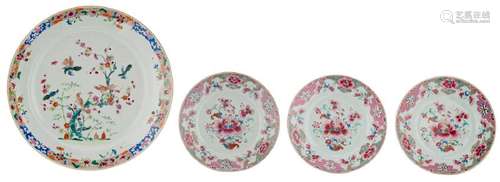 A Chinese famille rose export porcelain plate,