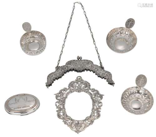 A lot of various silver and silver plated items: two
